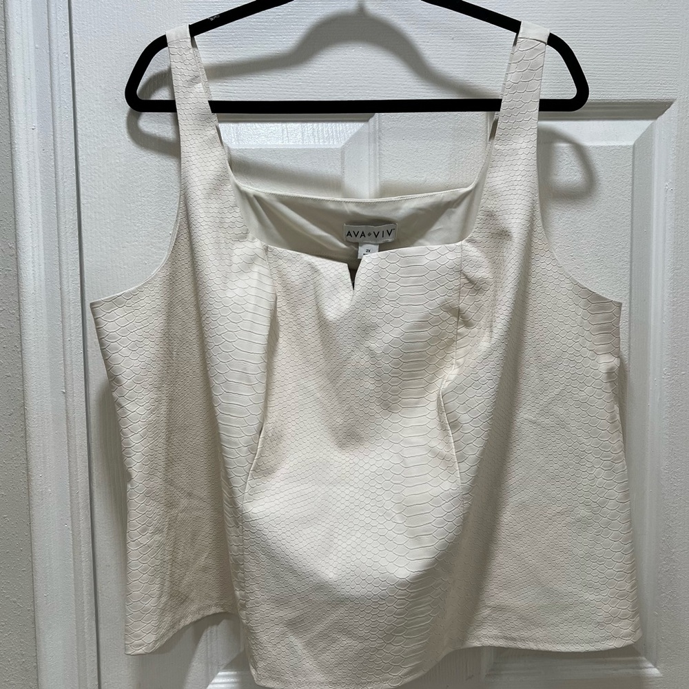 AVA & VIV White Textured Sleeveless Top PLUS SIZE 2X NWT